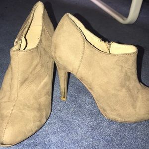 ✨low cut booties✨